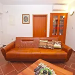 House Franko 1330 *