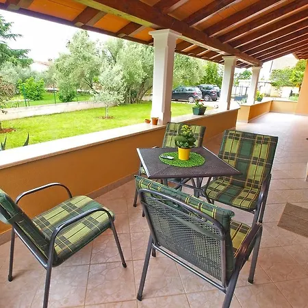 House Franko 1330 Holiday home *