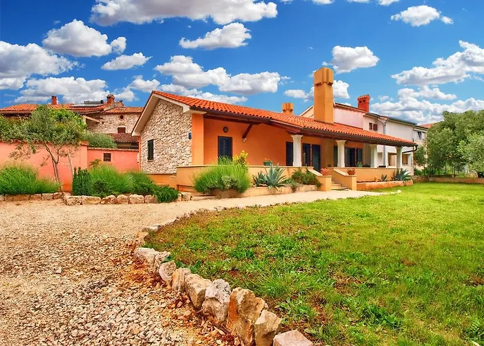 Hébergement de vacances House Franko 1330